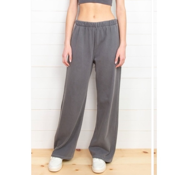 Brandy Melville Pants - Brandy Melville ANASTASIA SWEATPANTS Grey